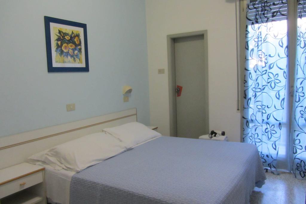 Hotel Toledo Rimini Bilik gambar