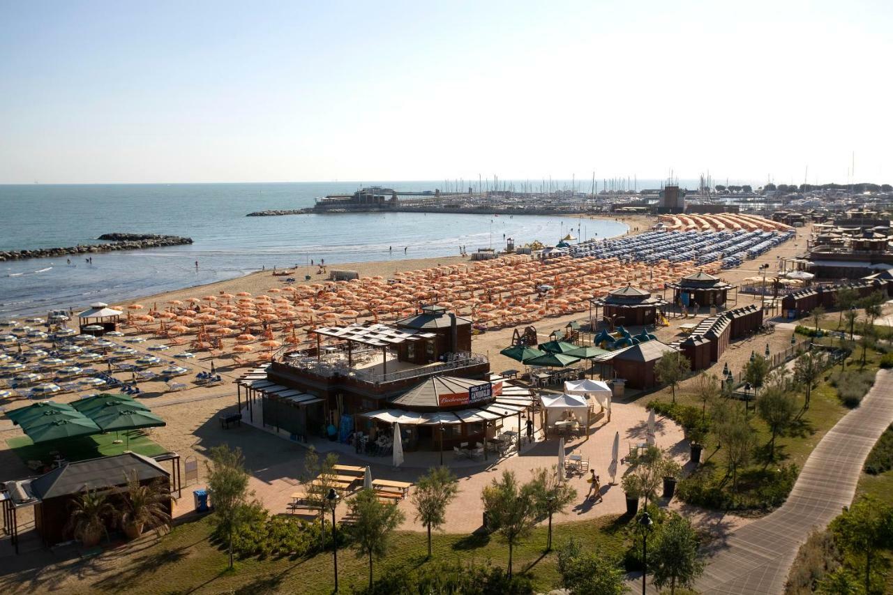 Hotel Toledo Rimini Luaran gambar