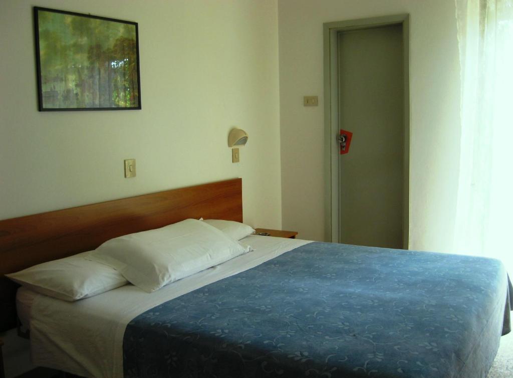 Hotel Toledo Rimini Bilik gambar